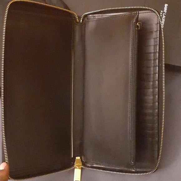 Saint Laurent zip around wallet - Picture 6 of 8